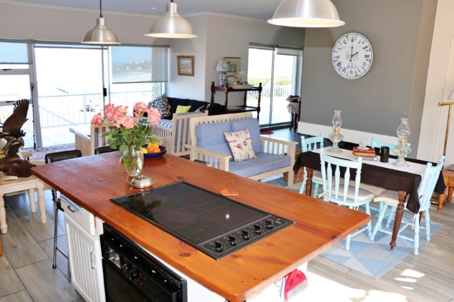 4 Bedroom Property for Sale in Jongensfontein Western Cape